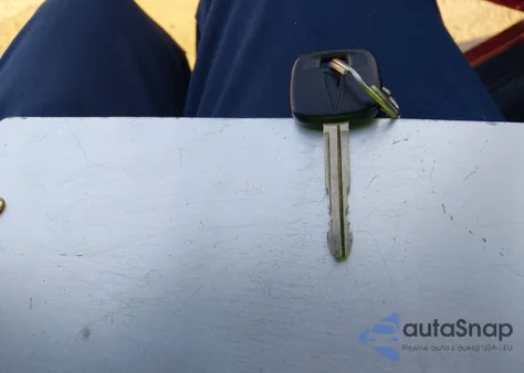 2005 Pontiac Vibe z USA, uszkodzony, nr VIN 5Y2SL638X5Z410618